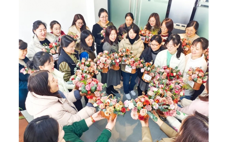 女神節(jié)丨女神插花，浪漫開啟，共赴一場花與手作之約