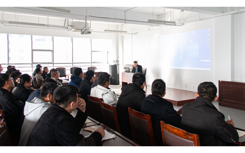 【內(nèi)訓(xùn)師課堂】天華實(shí)業(yè)集團(tuán)舉行《建筑工程防水滲漏治理》《防雷及接地系統(tǒng)原理》專題培訓(xùn)