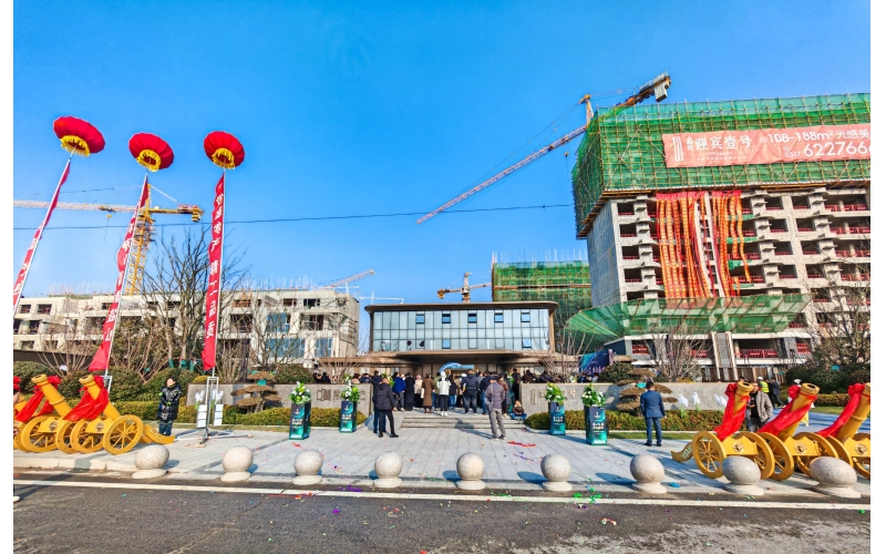 共赴時(shí)代未來丨天華實(shí)業(yè)集團(tuán)承建的河北鹽山“盛世·迎賓壹號”實(shí)樓樣板間、美學(xué)示范區(qū)高光綻放！