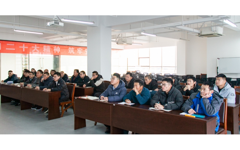 【內(nèi)訓(xùn)師課堂】天華實(shí)業(yè)集團(tuán)舉行《鋁模施工工藝》《防水質(zhì)量管控》《墜落事故預(yù)防》專題培訓(xùn)